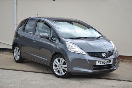 HONDA JAZZ 1.4 i-VTEC ES Plus AUTOMATIC