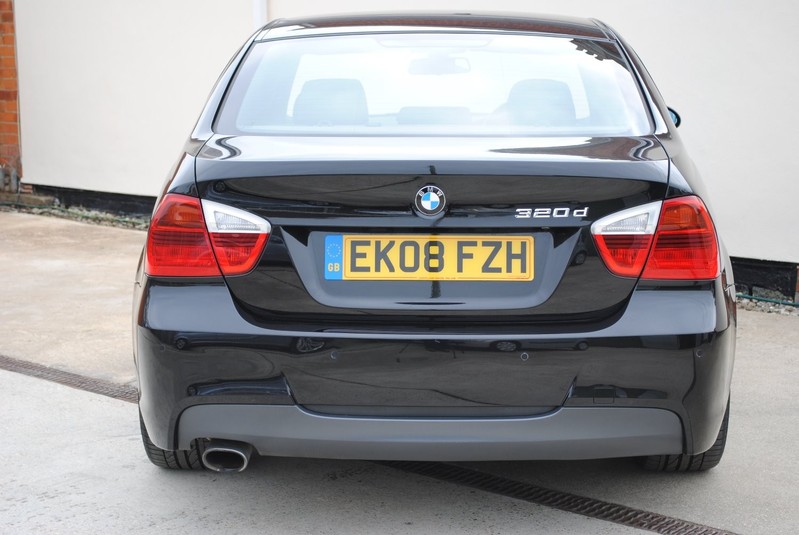 BMW 3 SERIES