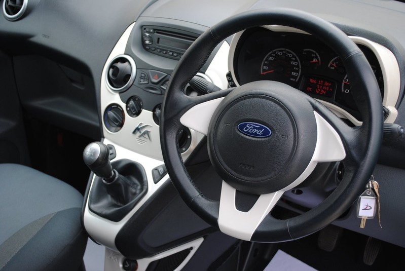 FORD KA
