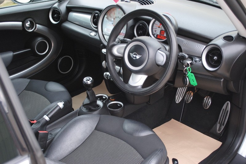 MINI HATCH COOPER S