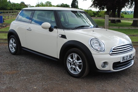 MINI HATCHBACK 1.6 One Opt Start-Stop  +++++SOLD+++++