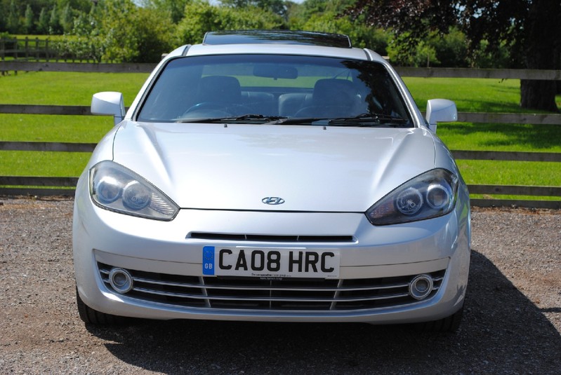 HYUNDAI COUPE