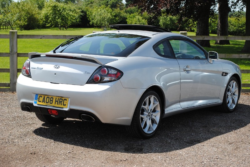 HYUNDAI COUPE