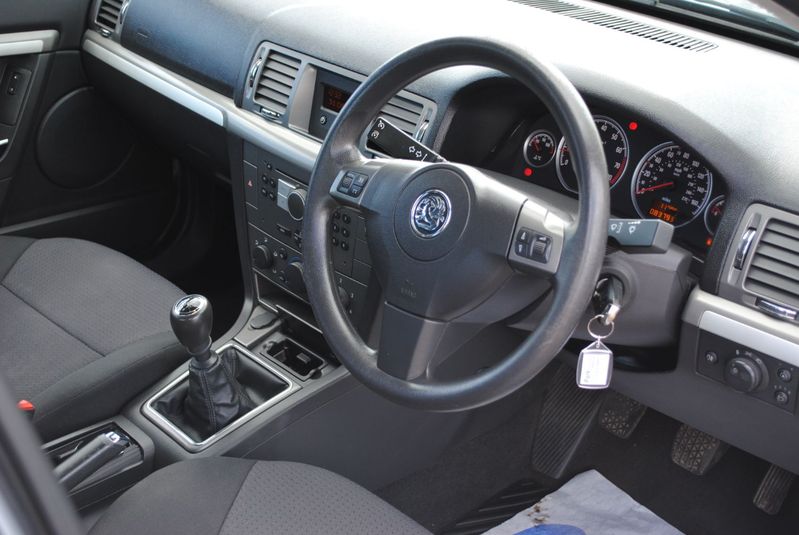 VAUXHALL VECTRA