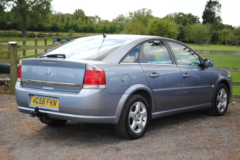 VAUXHALL VECTRA