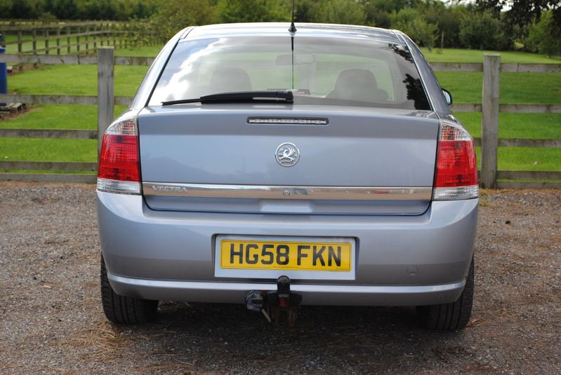 VAUXHALL VECTRA