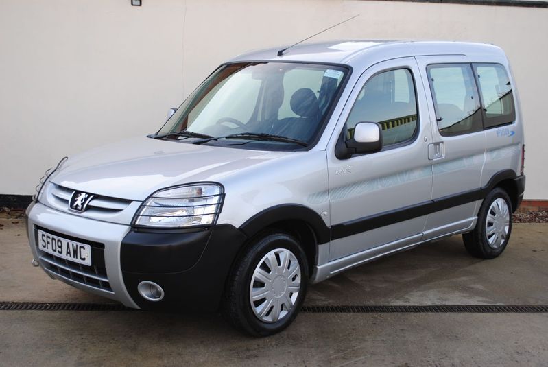 PEUGEOT PARTNER