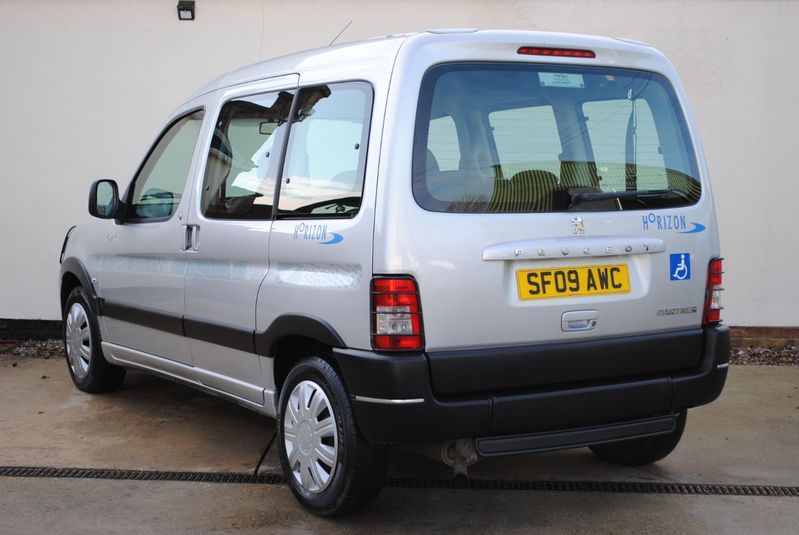 PEUGEOT PARTNER