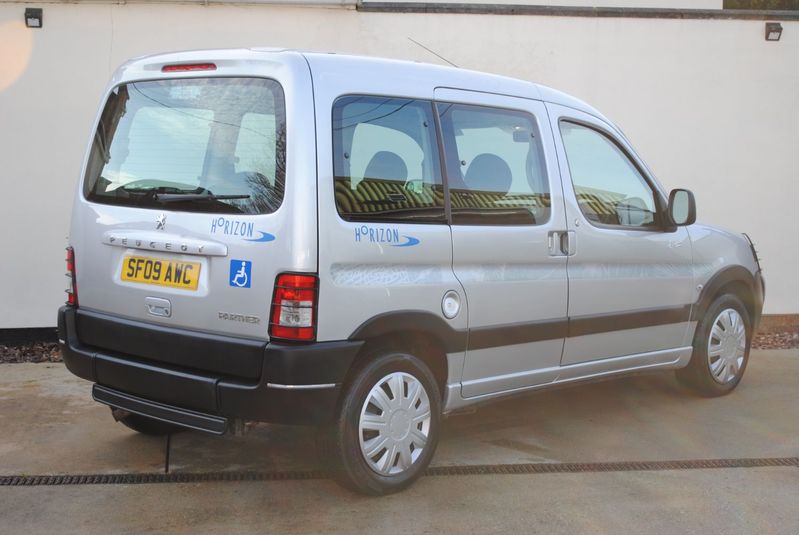 PEUGEOT PARTNER