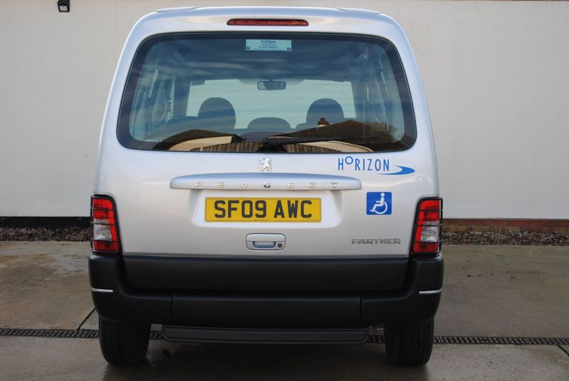PEUGEOT PARTNER