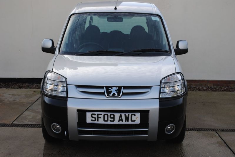 PEUGEOT PARTNER
