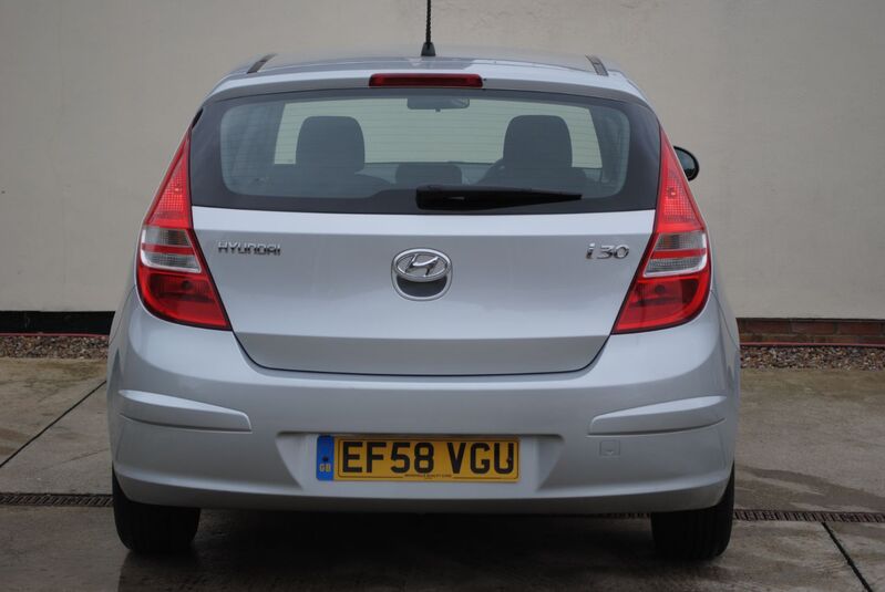 HYUNDAI I30