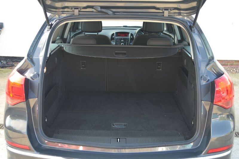 VAUXHALL ASTRA