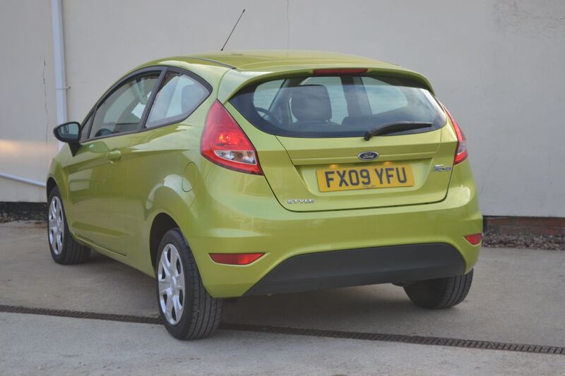FORD FIESTA