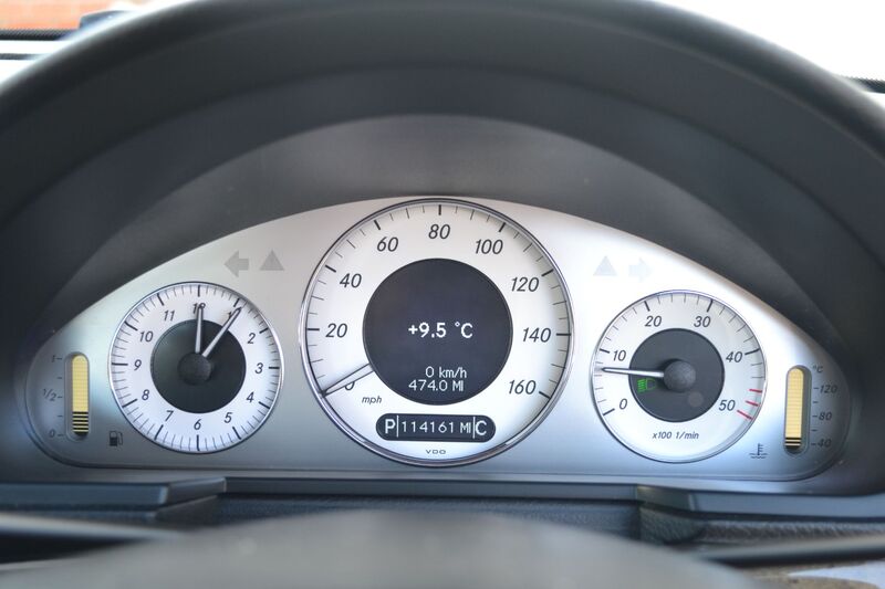 MERCEDES-BENZ E CLASS