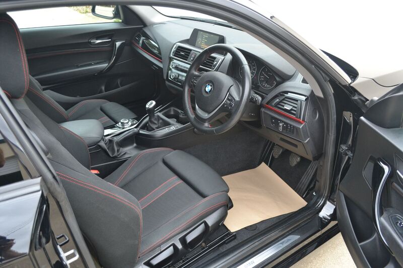 BMW 1 SERIES